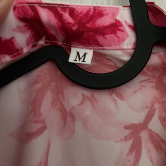 Floral pattern blouse Size M - Picture 4 of 6